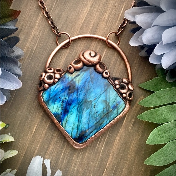 Labradorite copper electro form pendant necklace - Picture 4 of 7